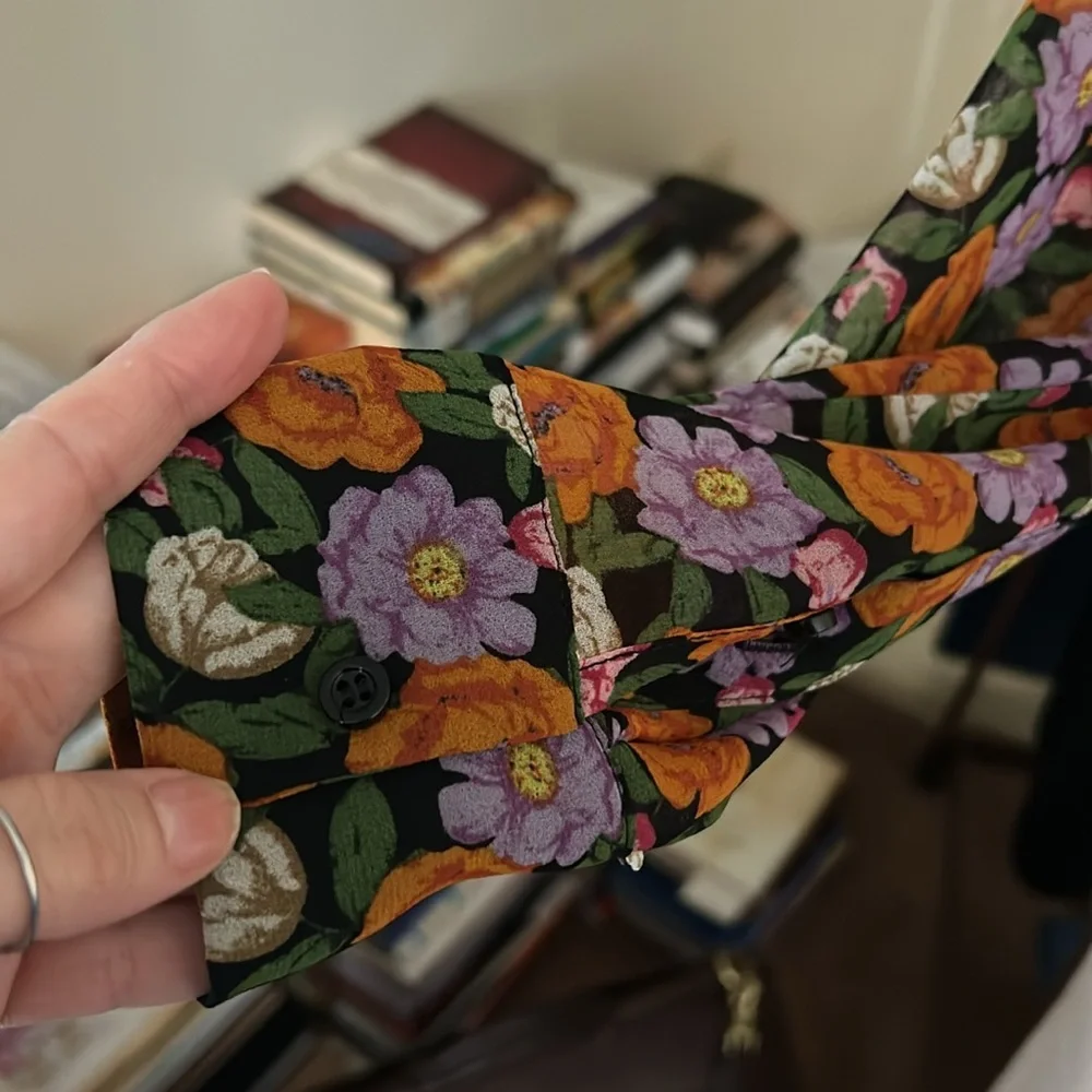 Blouse Long Sleeve Floral Size SP - Picture 4 of 9